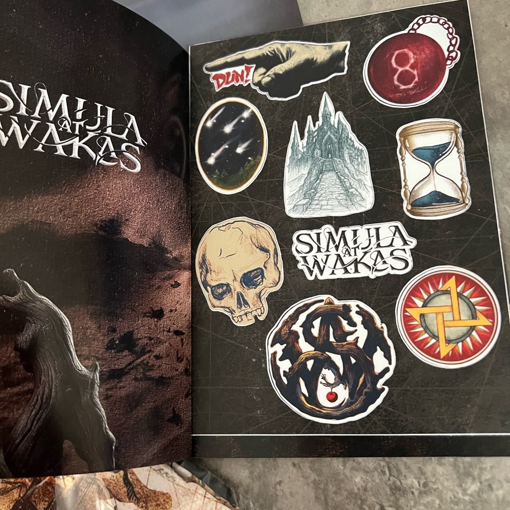 Official SB19 Simula At Wakas Dark Version Photobook & Inclusions - Picture 3 of 3
